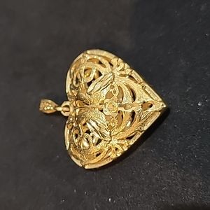 Gold Tone Puffed Ornate Heart Pendant
